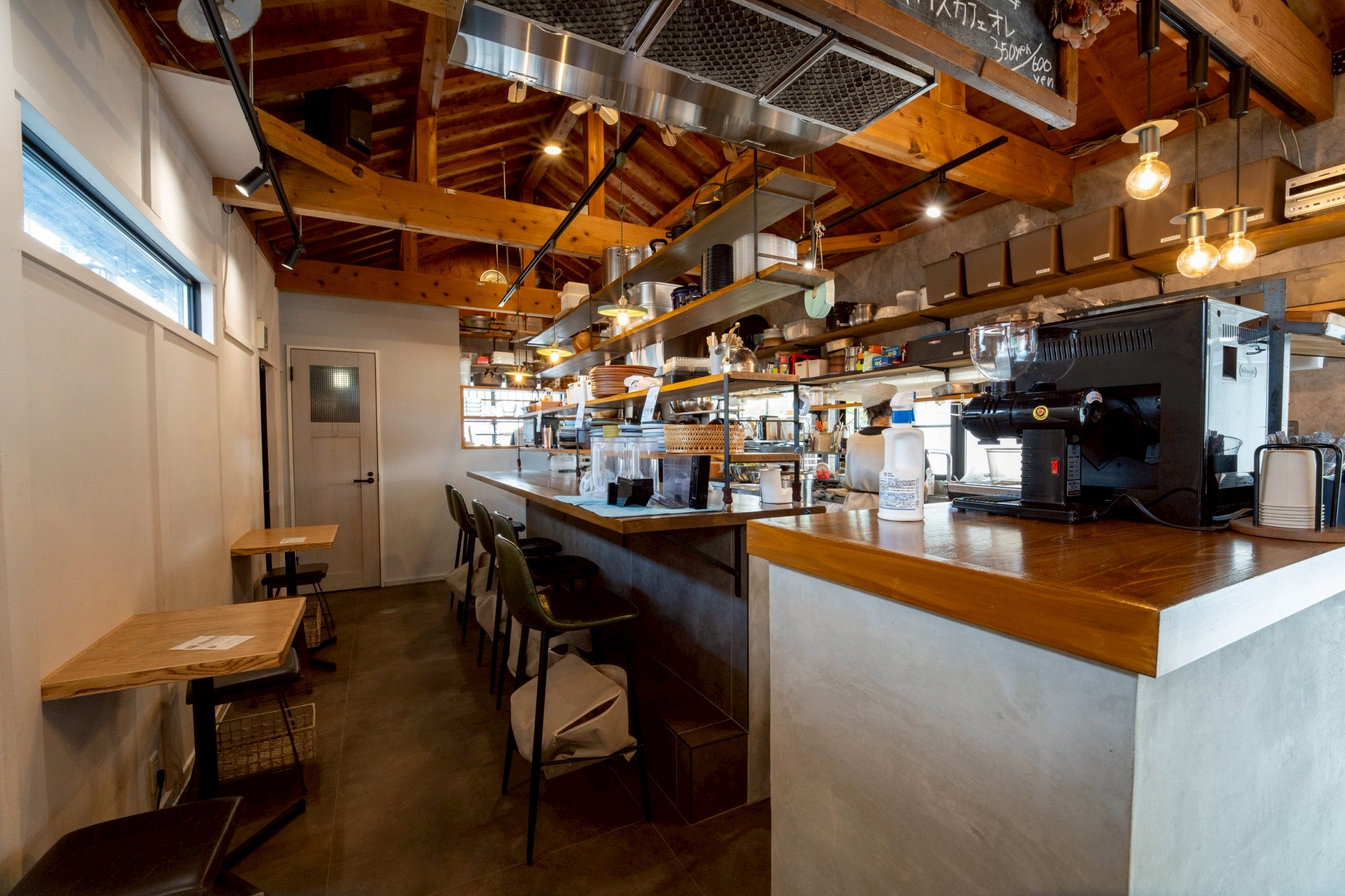 三重県,アポア,店舗,店内２