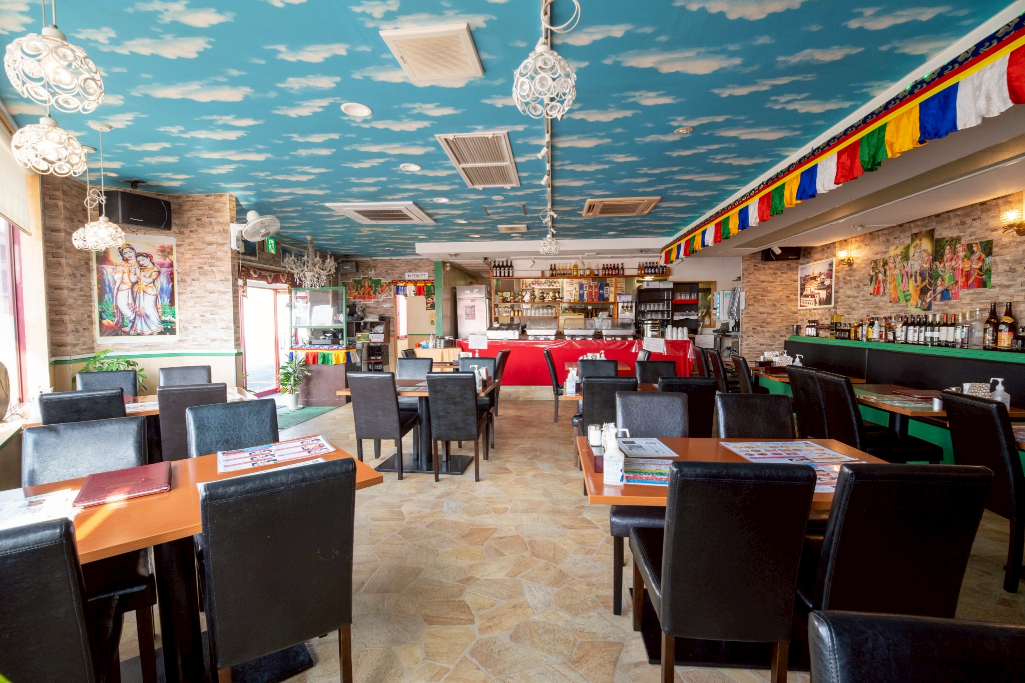 三重県,アポア,店舗,店内