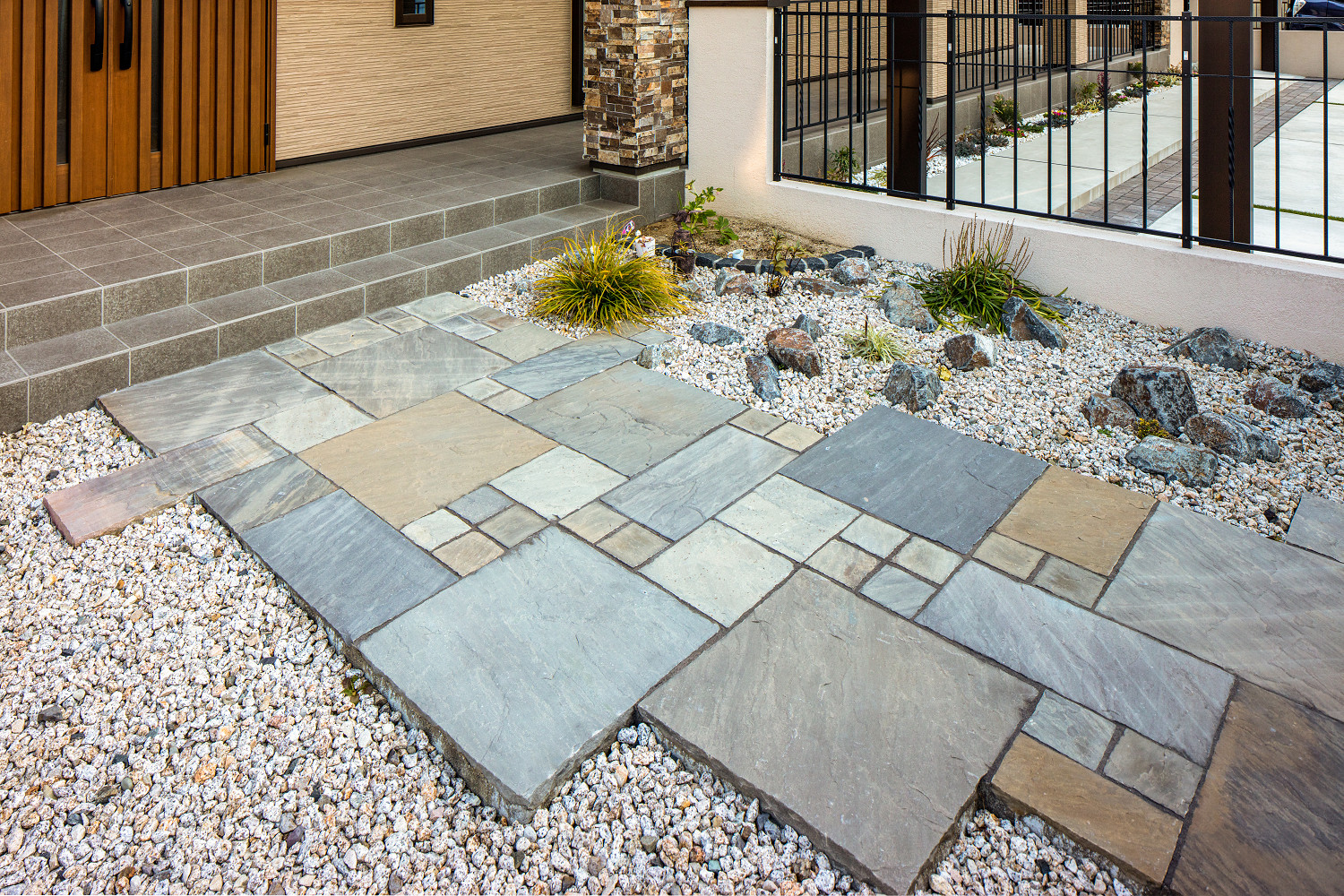 三重県,アポア,外構,玄関２