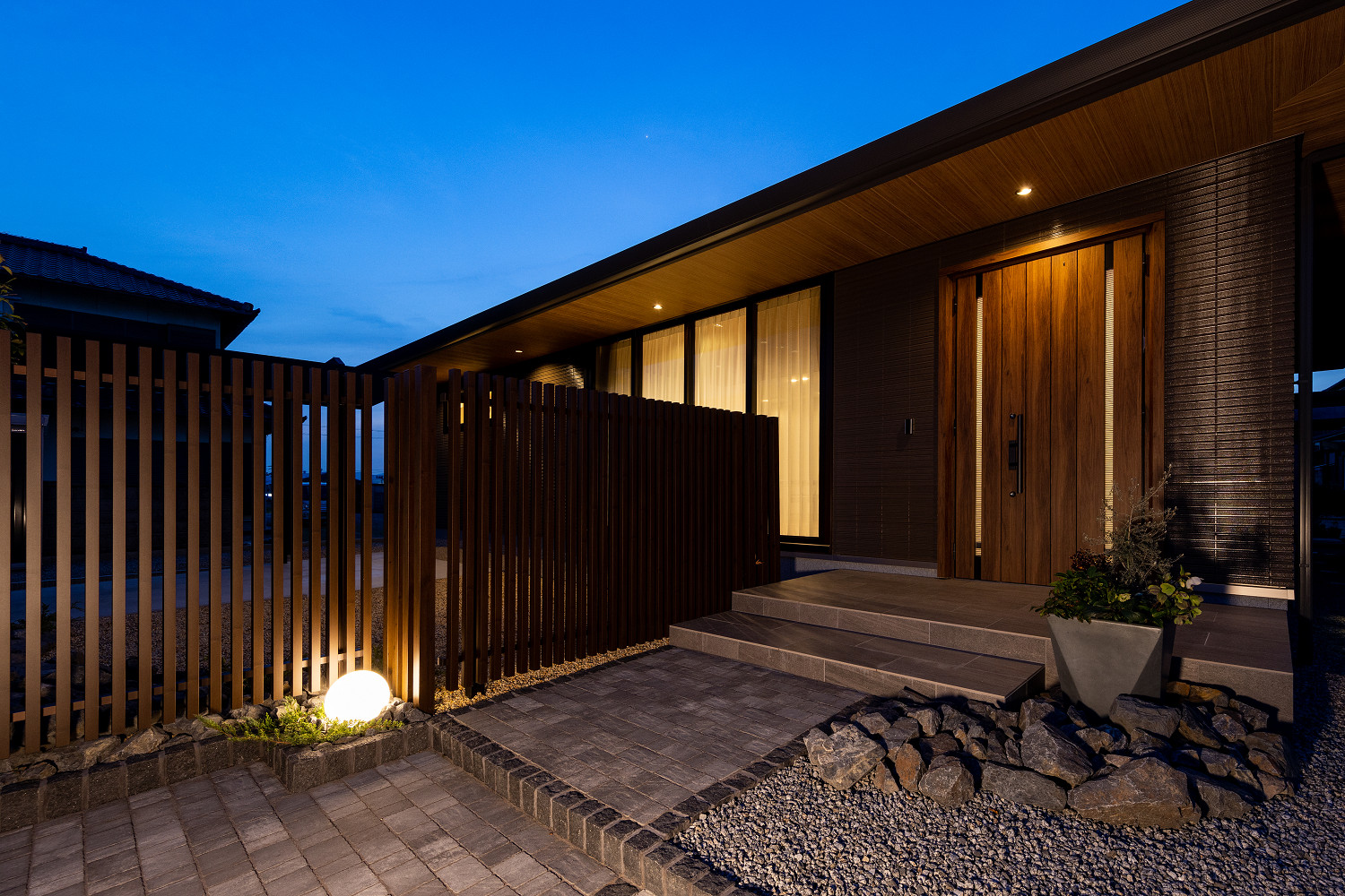 三重県,アポア,外構,夜